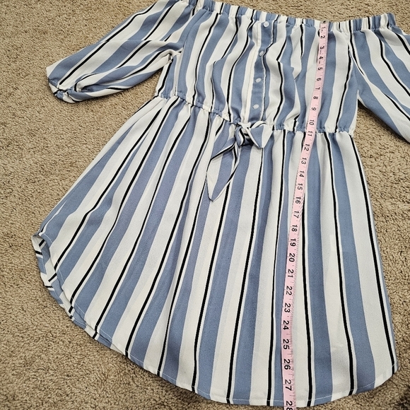 HINT OF BLUSH Off the Shoulder Dress - Picture 6 of 6